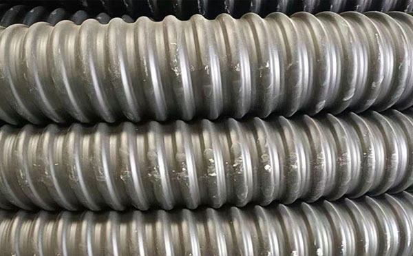 现代线缆防护的理想选择：久治碳素波纹管技术特性与工程应用全景解析